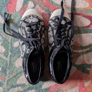 US7B Coach Sneakers